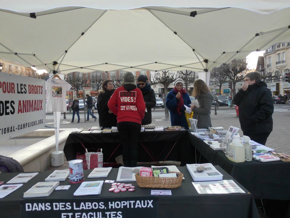 REIMS – Samedi 02 mai 2015 – Stand de sensibilisation